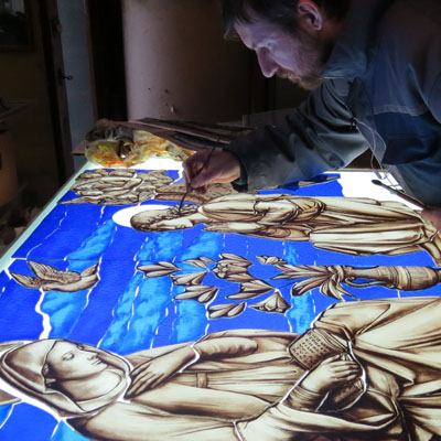 RENAISSANCE STAINED GLASS „LUCCA DELLA ROBBIA“, MANUFACTURE PROCESS - GLASS PAINTING, 90x160 CM, CHURCH OF ST. APOLINÁŘ, PRAGUE, REALIZATION 2015